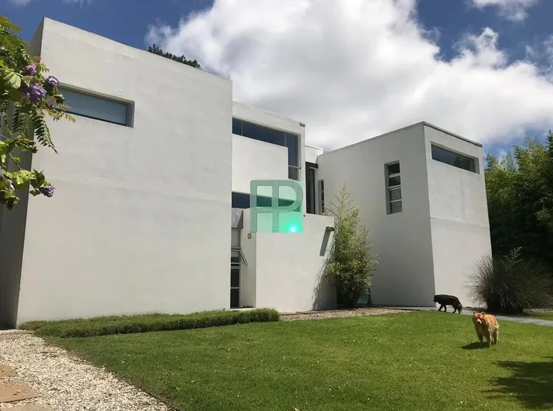 6 bedroom house 450 m² Uruguay, Uruguay