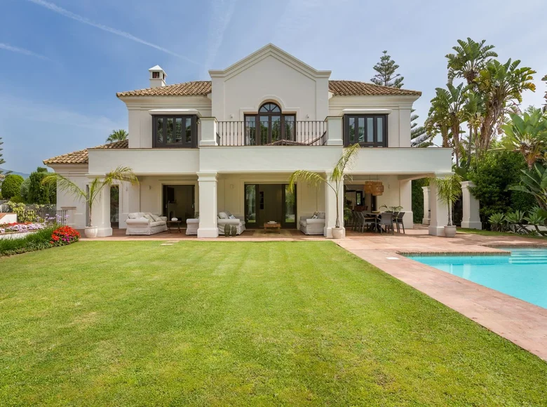 Haus 6 Schlafzimmer 647 m² Estepona, Spanien
