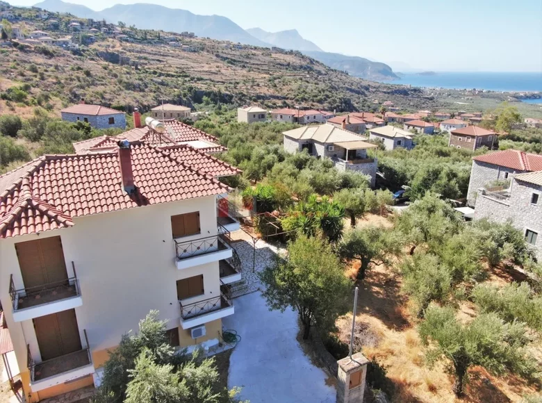 Casa 7 habitaciones 320 m² Kardamyli, Grecia