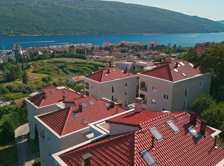 Studio apartment 3 bedrooms 164 m² Podi, Montenegro