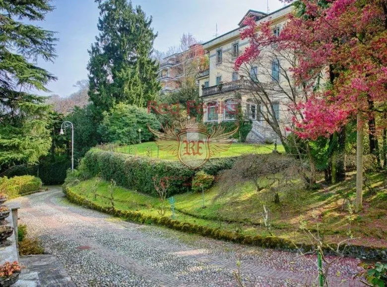 Villa 1 150 m² Verbania, Italy