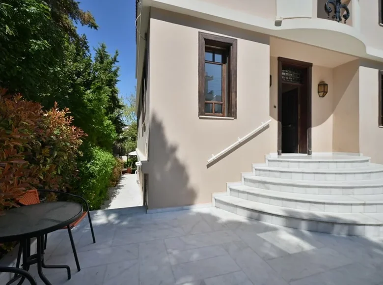 Cottage 4 bedrooms 304 m² Municipality of Vari - Voula - Vouliagmeni, Greece