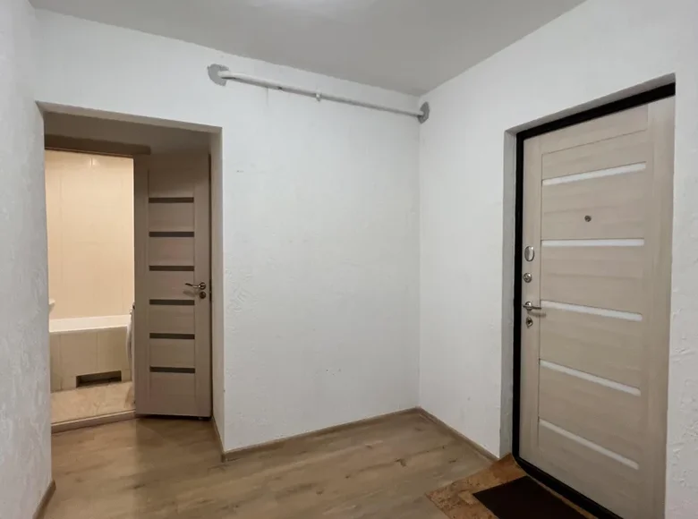 Mieszkanie 2 pokoi 46 m² Mińsk, Białoruś