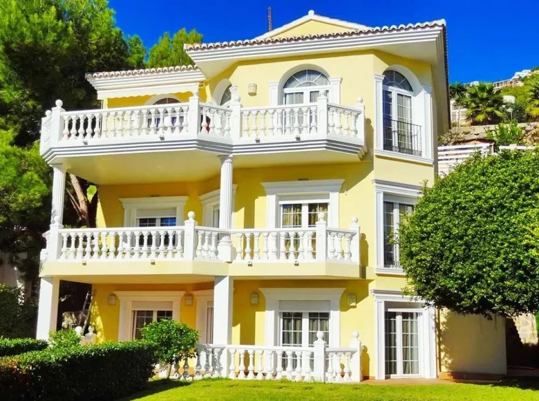 3 bedroom villa 290 m² Altea, Spain