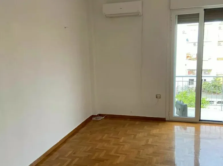 Mieszkanie 3 pokoi 74 m² Ateny, Grecja