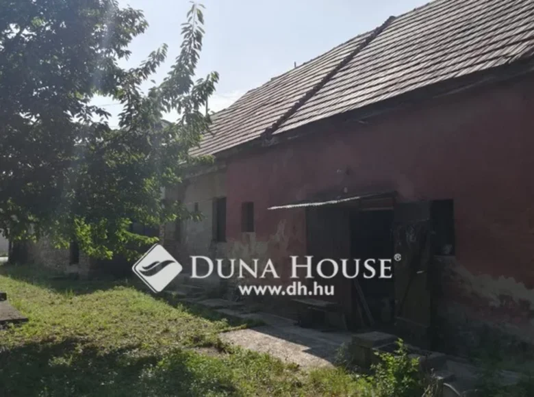 House 110 m² Varpalota, Hungary