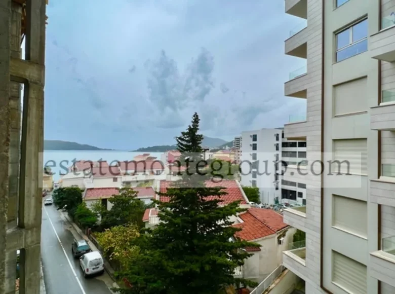 Apartamento 2 habitaciones 105 m² Rafailovici, Montenegro