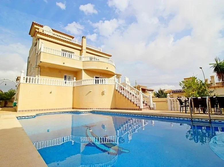6 bedroom villa 318 m² Orihuela, Spain