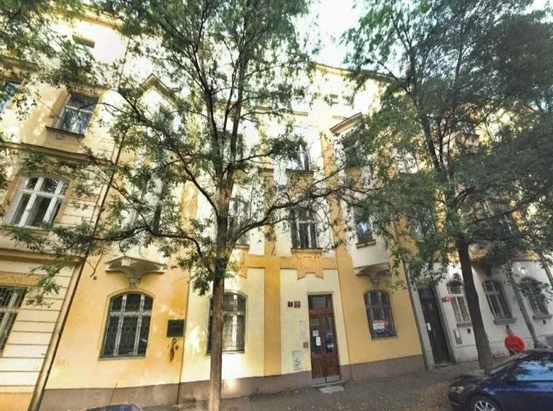 Propriété commerciale 1 106 m² à Prague, Tchéquie