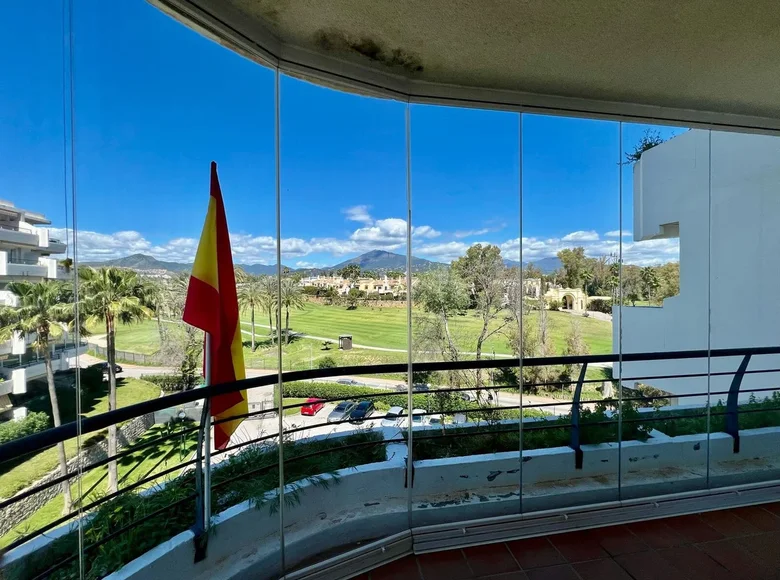 4 bedroom apartment 224 m² San Pedro Alcantara, Spain