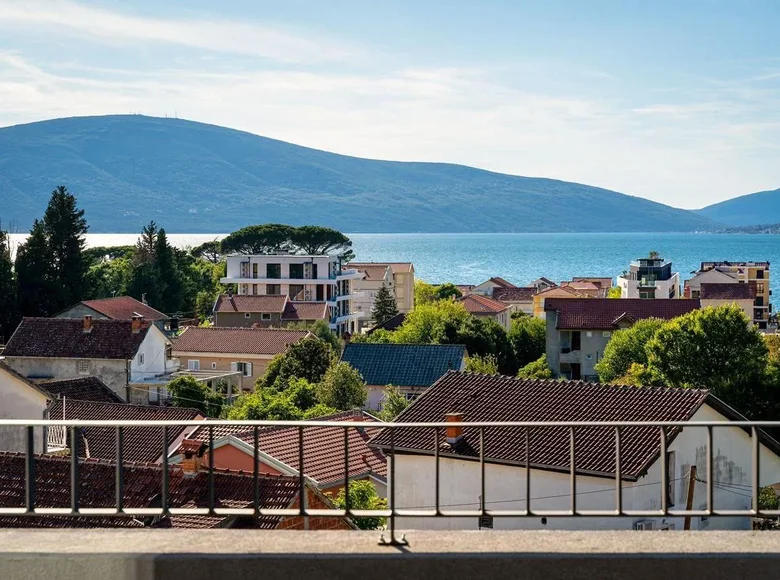 Mieszkanie 4 pokoi 129 m² Donja Lastva, Czarnogóra