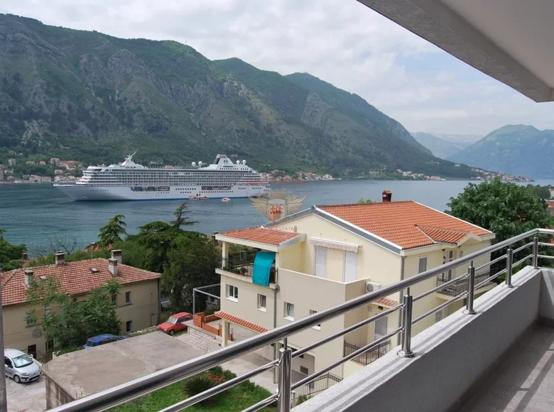 Apartamento 4 habitaciones 114 m² Kotor, Montenegro