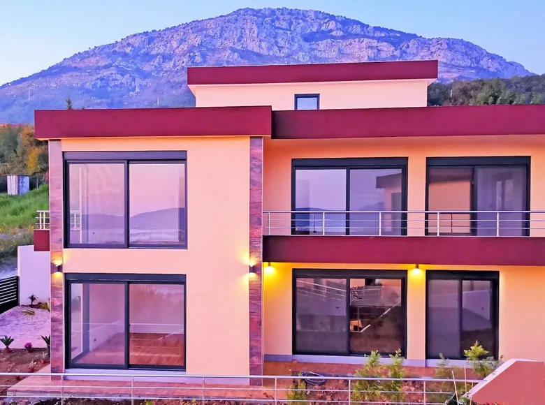 4 bedroom Villa 365 m² Montenegro, Montenegro