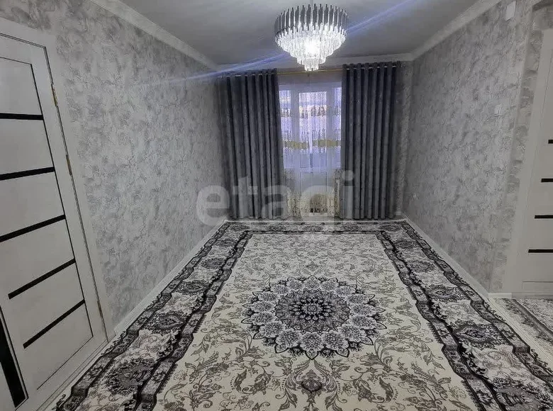 Kvartira 3 xonalar 55 m² Samarqandda