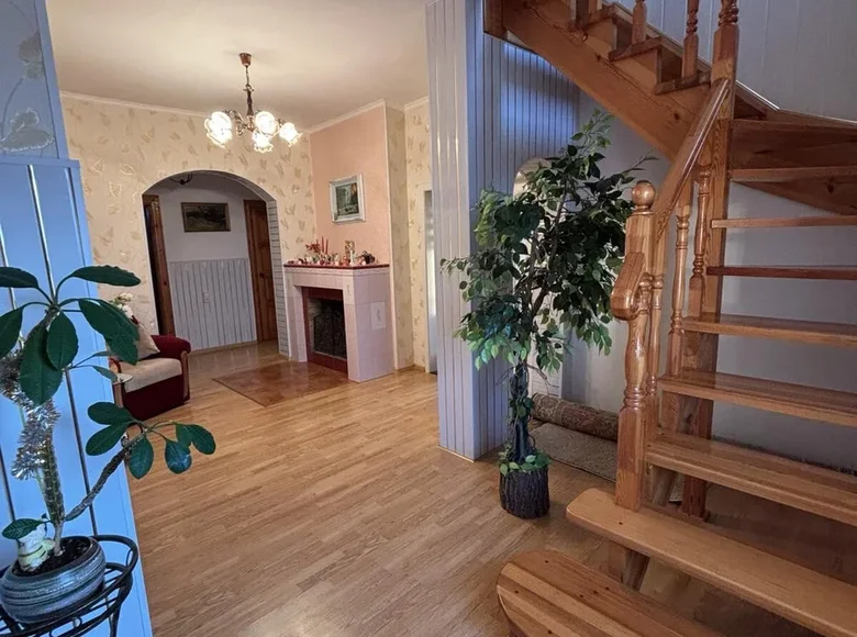 House 307 m² Baranavichy, Belarus