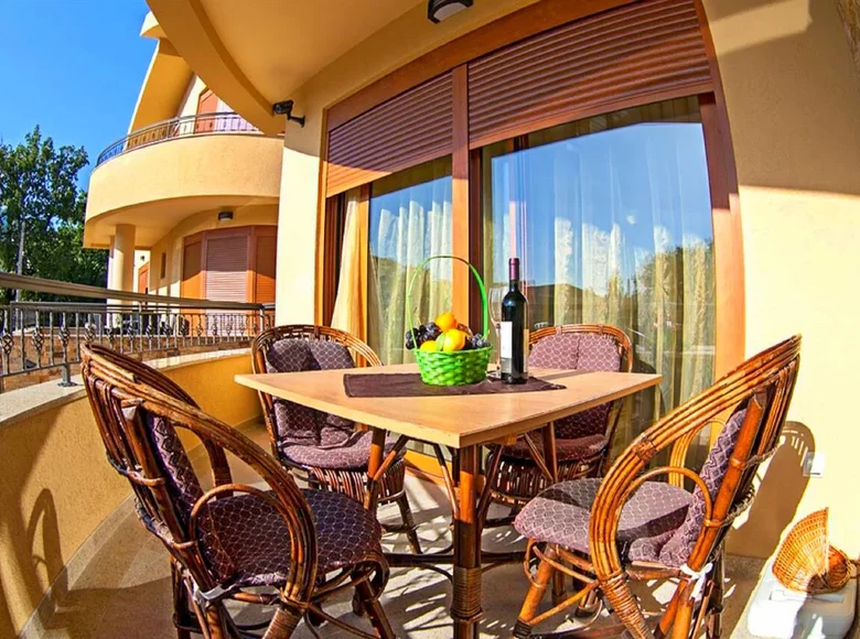 Hotel 700 m² Sutomore, Montenegro