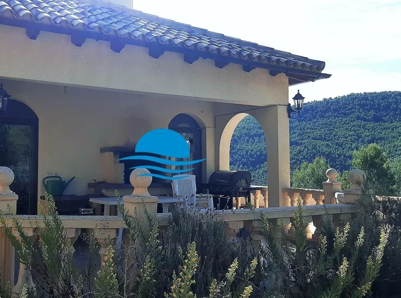 5-Schlafzimmer-Villa 421 m² Sella, Spanien