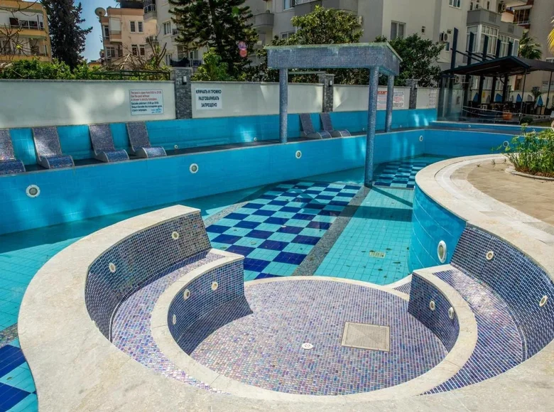 Mieszkanie 2 pokoi 80 m² Alanya, Turcja