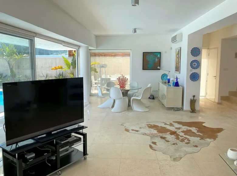 3 bedroom villa 198 m² Paralimni, Cyprus