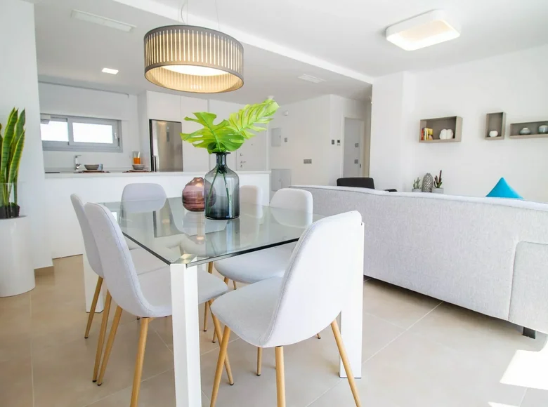 3 bedroom bungalow 85 m² San Miguel de Salinas, Spain
