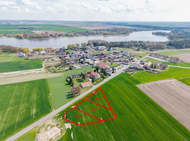 Atterrir 697 m² Slupia, Pologne