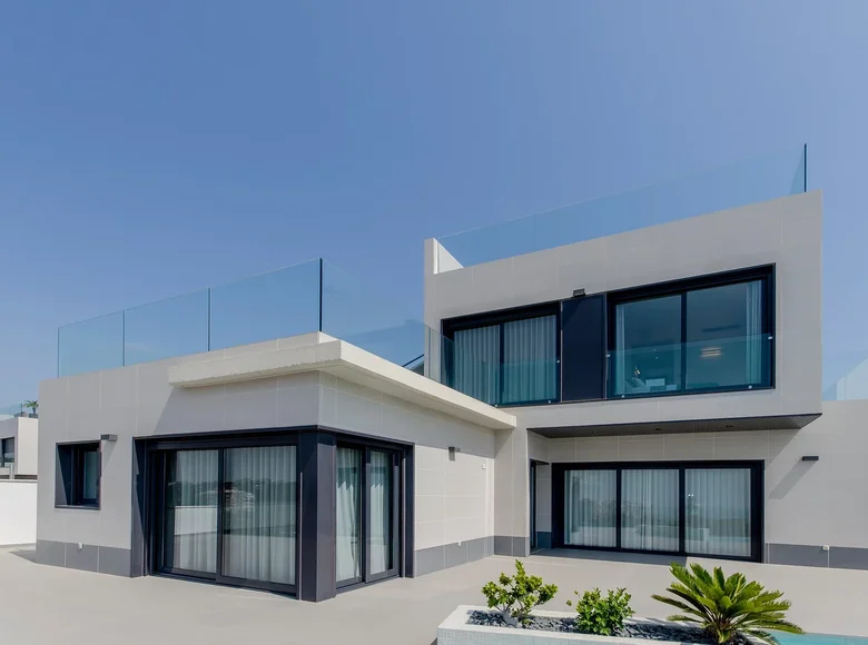 3 bedroom villa 194 m² Dehesa de Campoamor, Spain