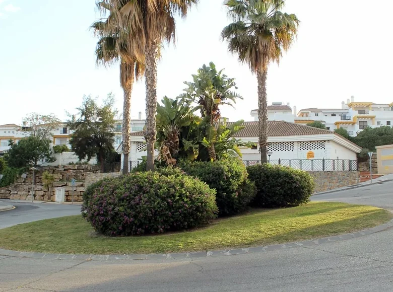 Land 802 m² Benalmadena, Spain