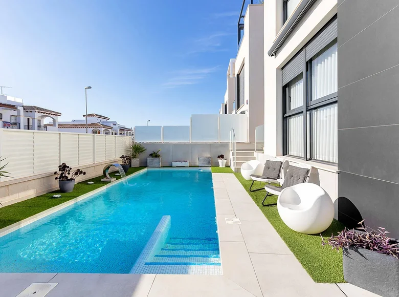 Villa 2 chambres 147 m² Orihuela, Espagne