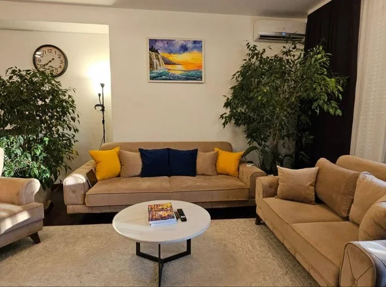 Квартира 3 спальни 151 м² Бар, Черногория
