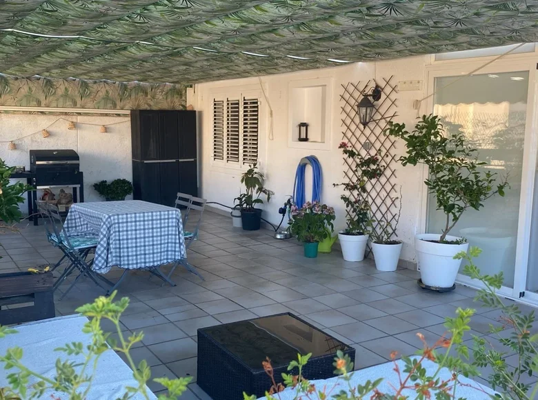 Penthouse 1 bedroom  Alicante, Spain