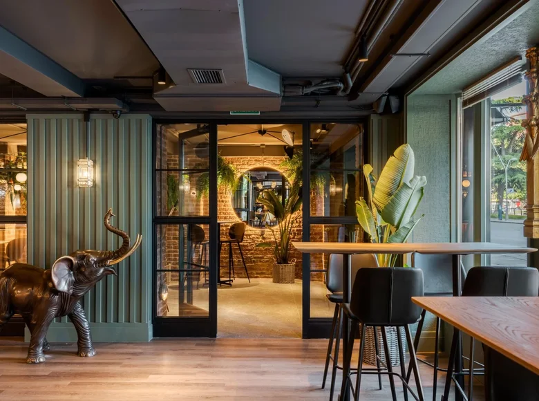 Propiedad comercial 76 m² en Madrid, Španjolska