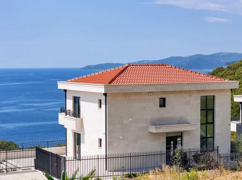 5-Schlafzimmer-Villa  Katun Rezevici, Montenegro