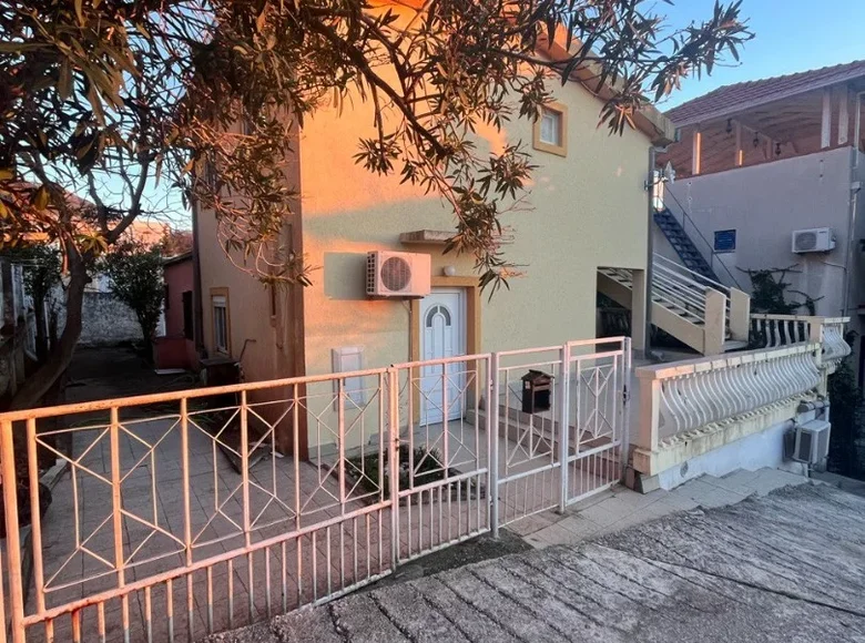 Haus 4 Schlafzimmer 121 m² Montenegro, Montenegro