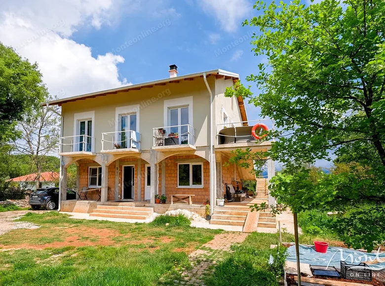 5-Schlafzimmer-Villa 230 m² Tivat, Montenegro
