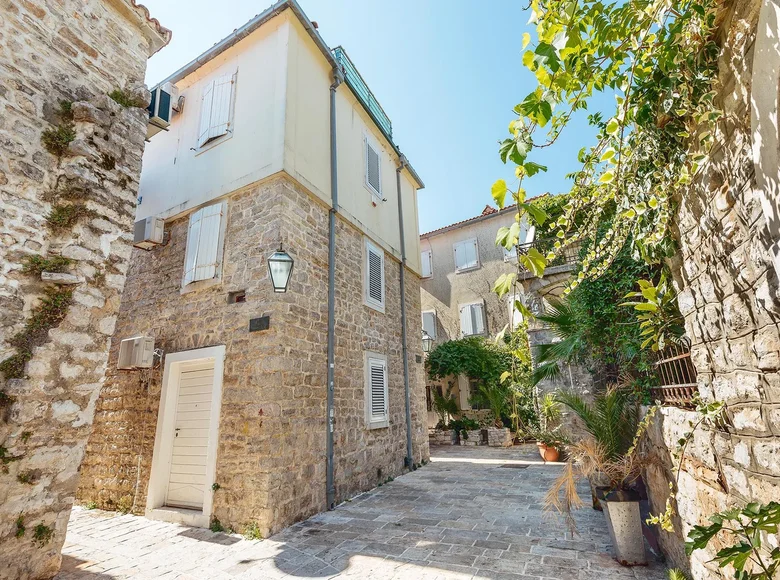 Maison 6 chambres 268 m² Budva, Monténégro