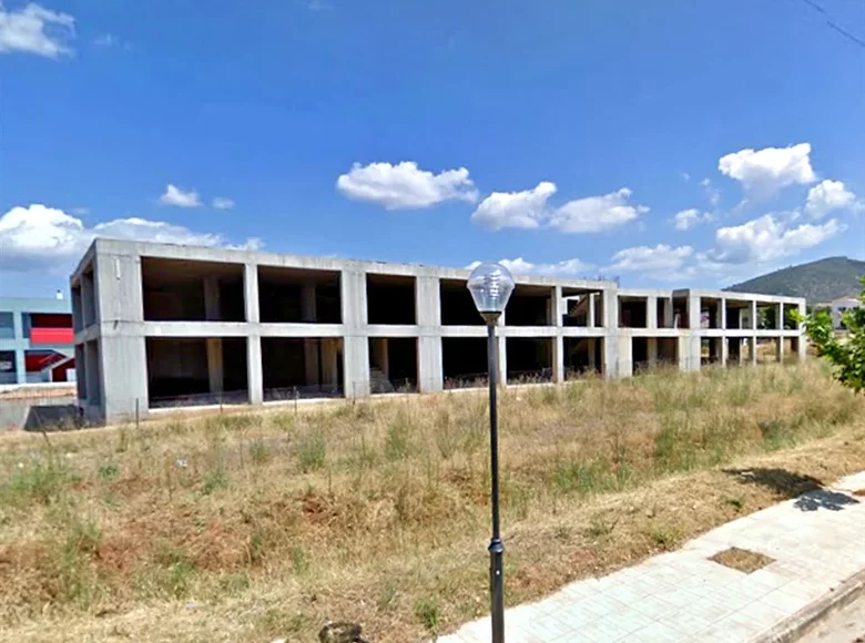 Commercial property 2 800 m² in Ano Souli, Greece