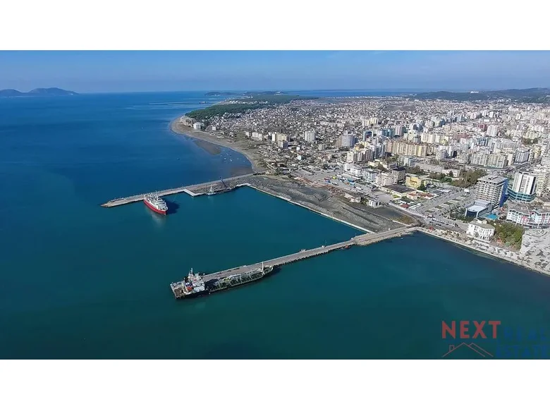 Commercial property 81 m² in Bashkia Vlore, Albania