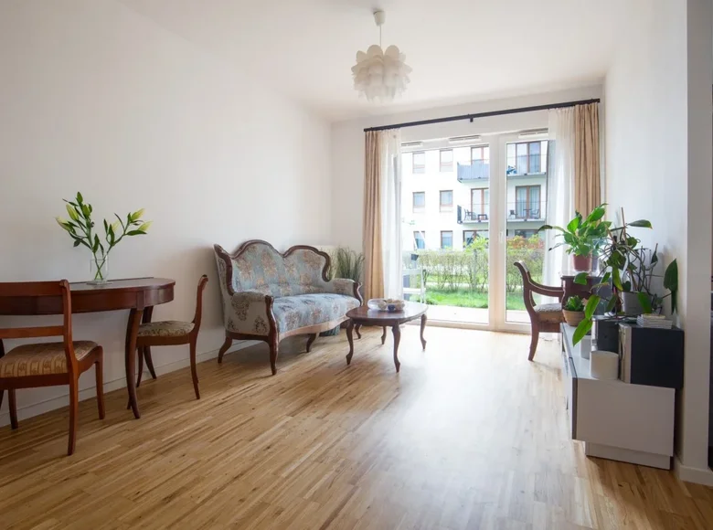 Квартира 2 комнаты 42 м² Варшава, Польша