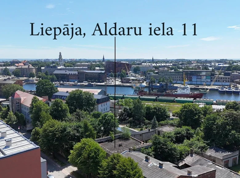 Oficina 237 m² en Liepaja, Letonia