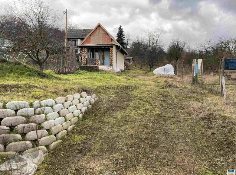 Grundstück 50 000 m² Paksch, Ungarn