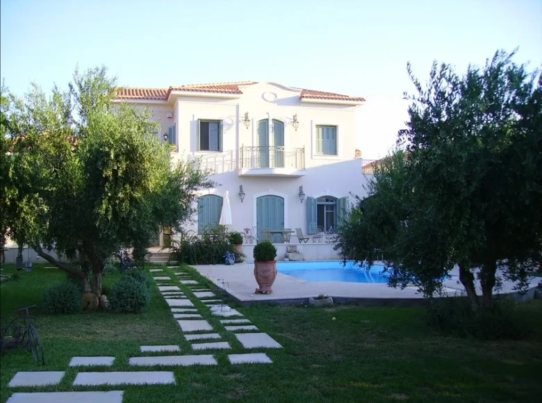 5 bedroom house 570 m² Attica, Greece