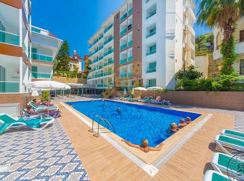 Hotel 5 175 m² in Costa Brava, Spain