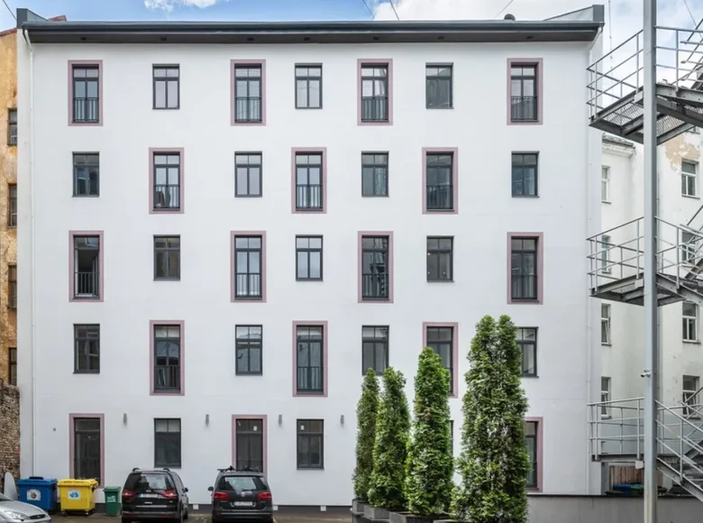 Maison 1 600 m² Riga, Lettonie