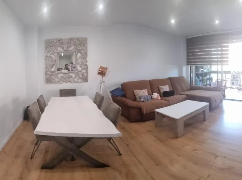 2 bedroom apartment  Alicante, Spain