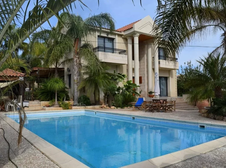 Casa 5 habitaciones 416 m² Agios Athanasios, Chipre