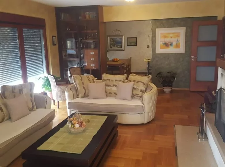 Wohnung 5 Schlafzimmer 194 m² Podgorica, Montenegro