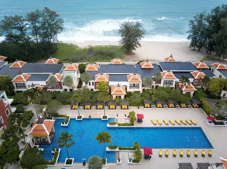 Piso independiente 3 habitaciones 338 m² Phuket, Tailandia