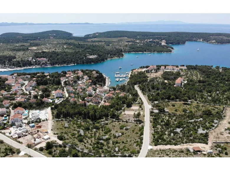 Land 1 120 m² Sutivan, Croatia