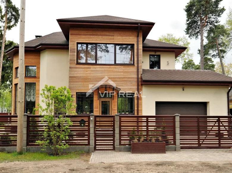 6 room house 300 m² in Jurmala, Latvia