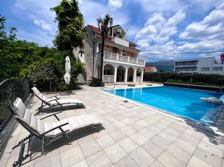 7 bedroom villa 300 m² Grad Kastela, Croatia